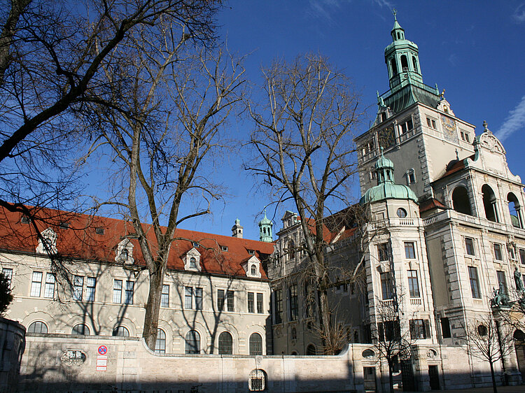 Das bayerische Nationalmuseum von außen