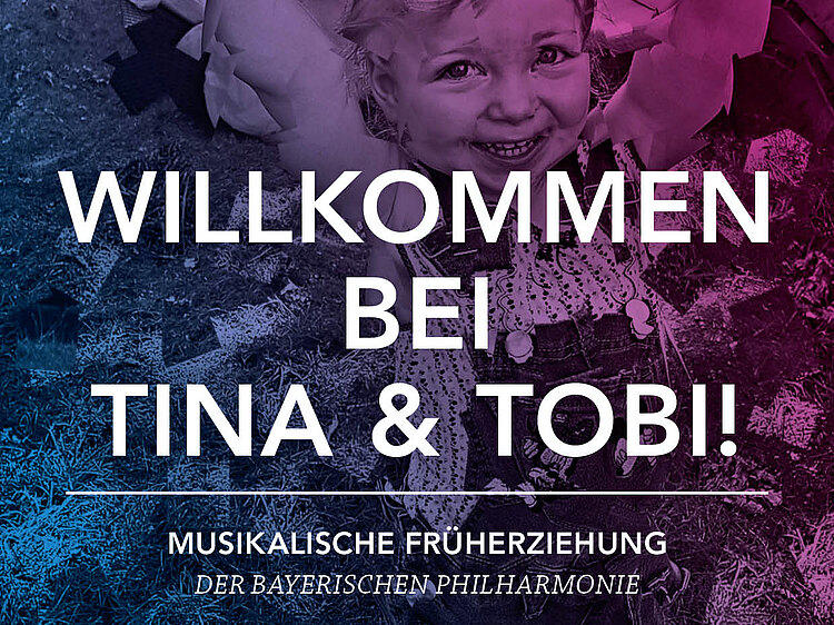 Willkommen bei Tina und Tobi. Musikalische Früherziehung der Bayerischen Philharmonie. Wir freuen uns auf euch. Lachendes Mädchen